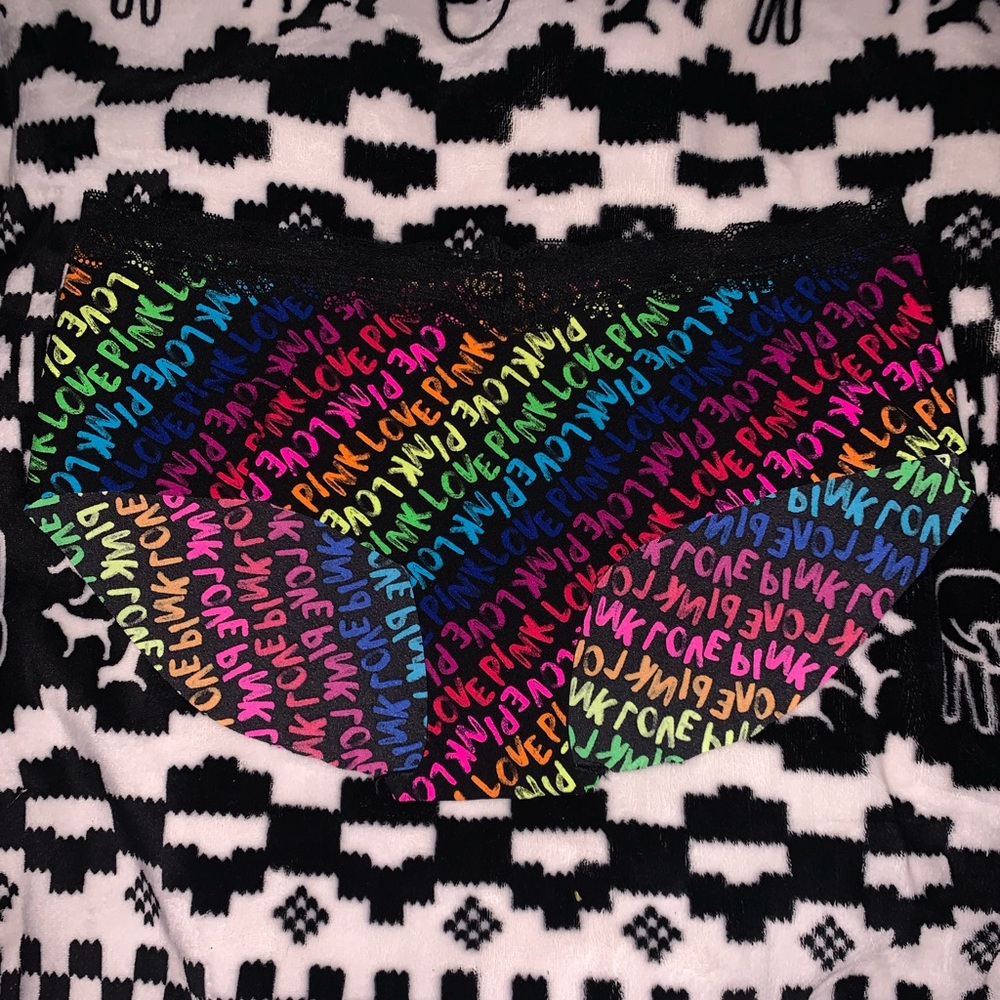 Victoria’s Secret Pink Pure Black Rainbow Font No-Show Hipster Underwear Panty